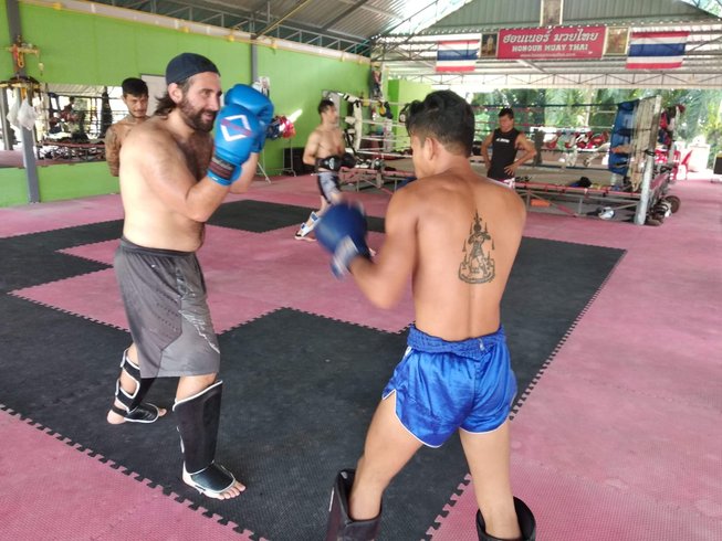 thai boxing training thailand
